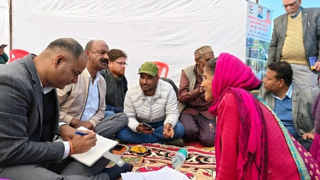 न्याय पंचायतों में कैम्प आयोजित कर जन-कल्याणकारी योजनाओं की जानकारी देने के साथ ही जरूरतमंद लोगों को मौके पर ही विभिन्न योजनाओं से लाभान्वित करने की मुहिम