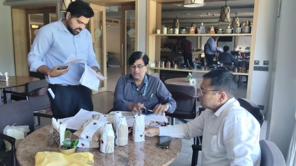 नकली पनीर और गैर-दुग्ध उत्पादों पर धामी सरकार का शिकंजा, ऋषिकेश से टिहरी तक होटलों में छापेमारी