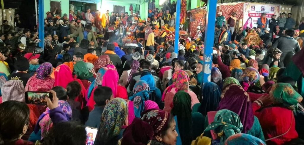 कनोल में नंदामय हुआ पहाड़, देव डोलियों और हजारों श्रद्धालुओं का जमावड़ा