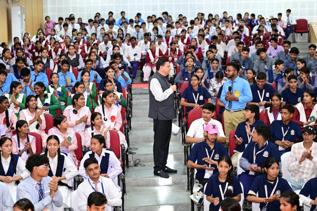 मुख्यमंत्री युवा विद्यार्थी मंथन में पौड़ी के 12 विद्यार्थी करेंगे संवाद
